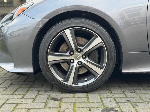 Lexus RC - Afbeelding 9 van 30