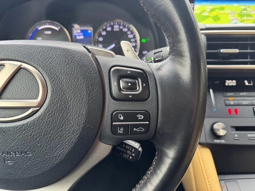 Lexus RC - Afbeelding 16 van 30