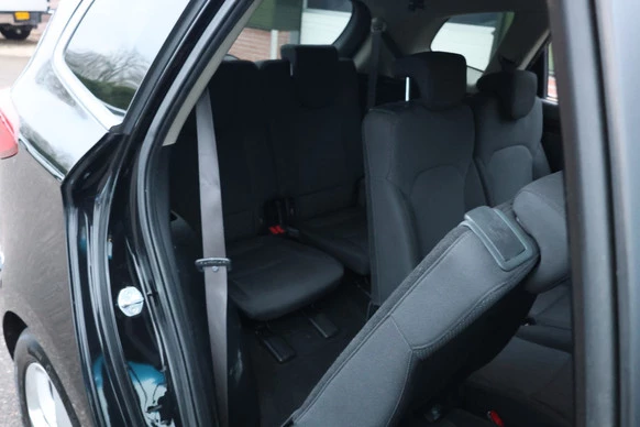 Kia Carens - Afbeelding 9 van 30