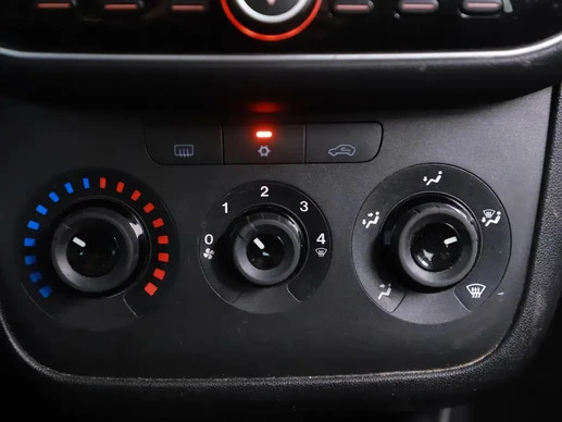 Fiat Punto - Afbeelding 27 van 30