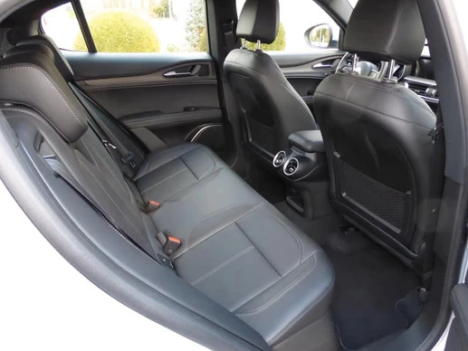 Alfa Romeo Stelvio - Afbeelding 14 van 24