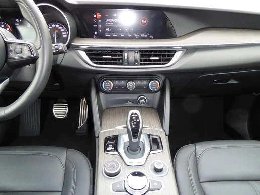 Alfa Romeo Stelvio - Afbeelding 13 van 25