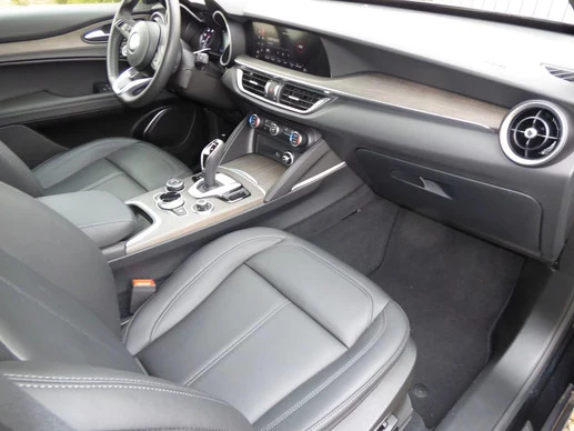 Alfa Romeo Stelvio - Afbeelding 14 van 25