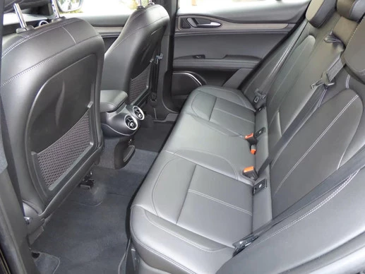 Alfa Romeo Stelvio - Afbeelding 16 van 25