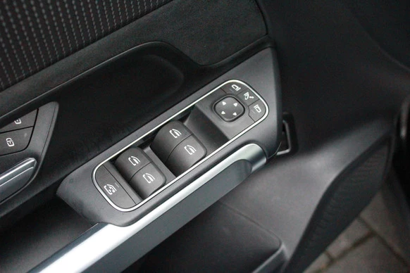 Mercedes-Benz EQB - Afbeelding 24 van 30