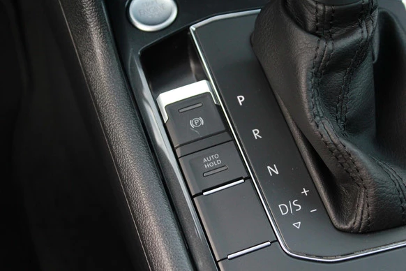 Volkswagen Tiguan - Afbeelding 17 van 30