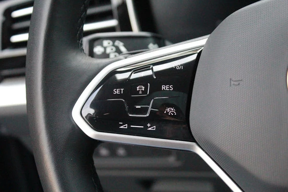 Volkswagen Touareg - Afbeelding 8 van 26