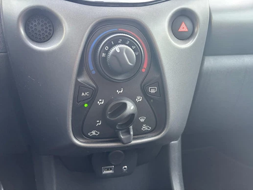 Toyota Aygo - Afbeelding 15 van 28