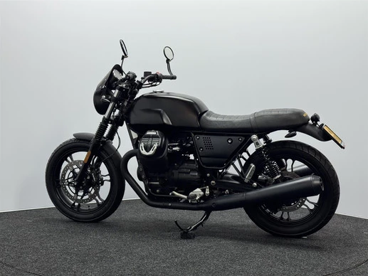 Moto Guzzi V7 - Afbeelding 10 van 16