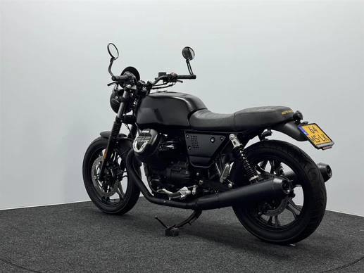 Moto Guzzi V7 - Afbeelding 11 van 16