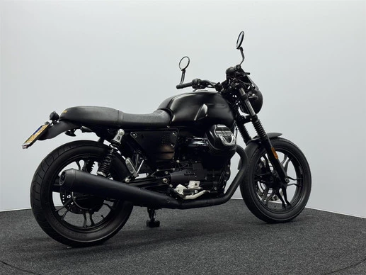 Moto Guzzi V7 - Afbeelding 16 van 16