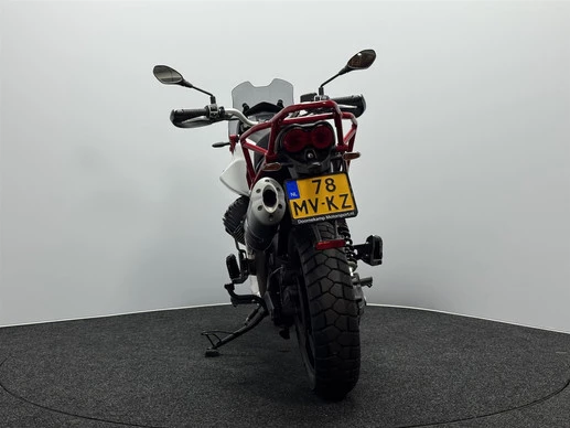 Moto Guzzi V85 - Afbeelding 13 van 16