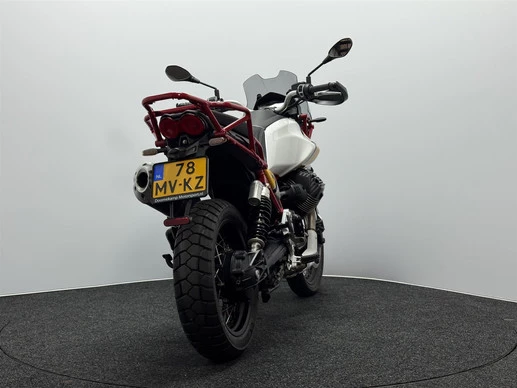 Moto Guzzi V85 - Afbeelding 14 van 16