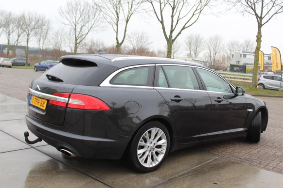 Jaguar XF - Afbeelding 2 van 30