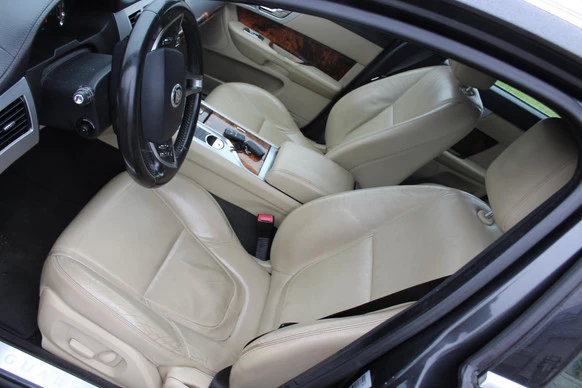 Jaguar XF - Afbeelding 22 van 30