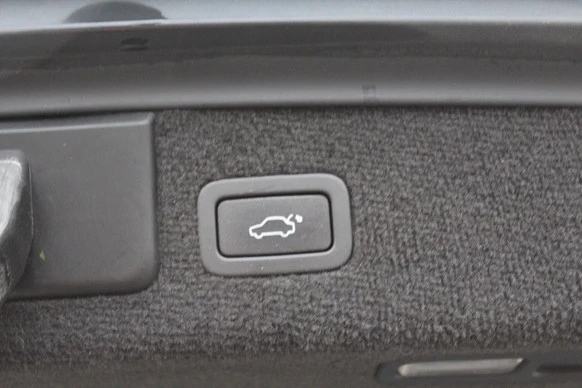 Jaguar XF - Afbeelding 24 van 30