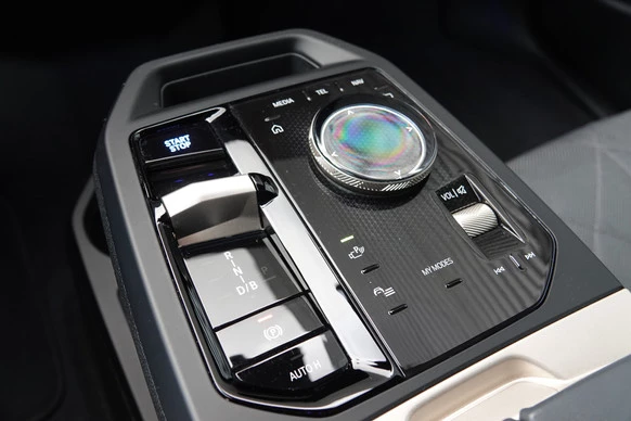 BMW iX - Afbeelding 26 van 30