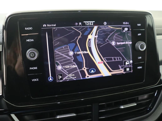 Volkswagen T-Roc - Afbeelding 26 van 30