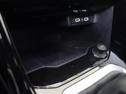 Volkswagen T-Roc - Afbeelding 29 van 30