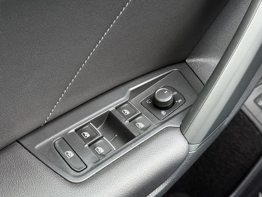 Volkswagen Tiguan - Afbeelding 10 van 30