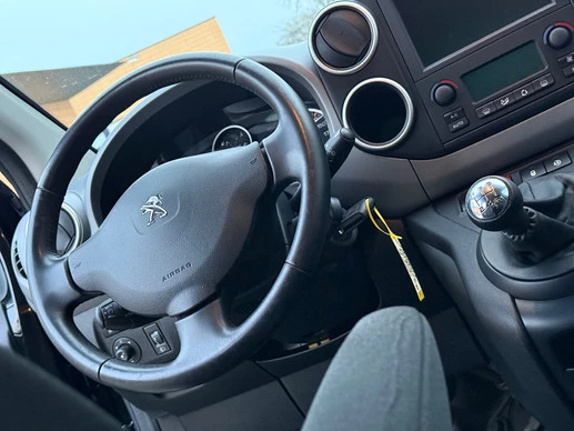 Peugeot Partner - Afbeelding 3 van 30