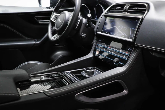 Jaguar F-PACE - Afbeelding 3 van 30