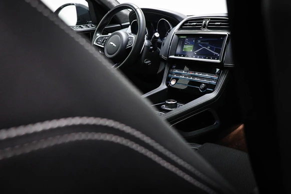 Jaguar F-PACE - Afbeelding 14 van 30