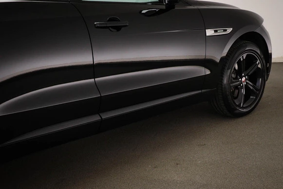 Jaguar F-PACE - Afbeelding 28 van 30