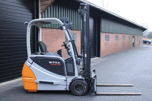 Still  - Afbeelding 1 van 14