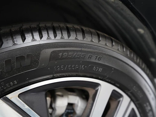 Peugeot 208 - Afbeelding 27 van 30