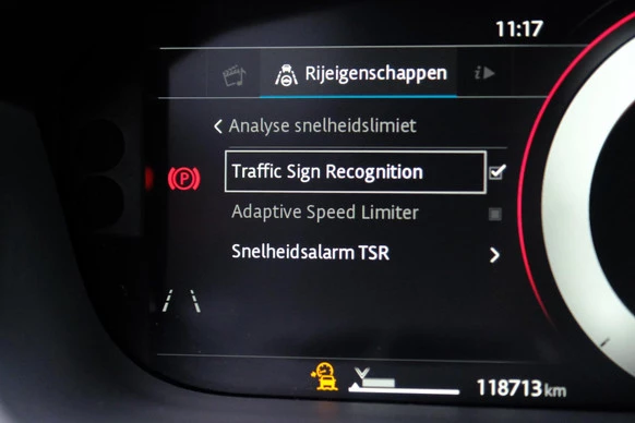 Jaguar I-PACE - Afbeelding 20 van 30