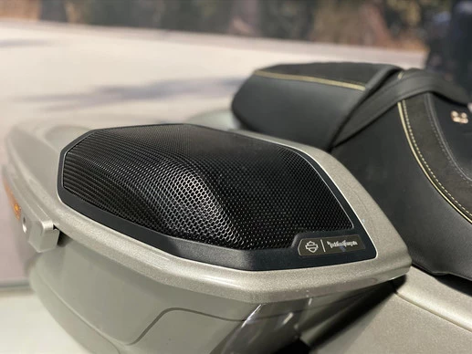 Harley-Davidson Road Glide - Afbeelding 9 van 13