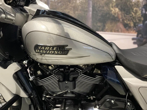 Harley-Davidson Road Glide - Afbeelding 11 van 13