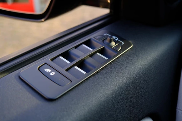 Land Rover Discovery Sport - Afbeelding 28 van 30