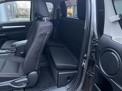 Toyota Hilux - Afbeelding 3 van 30