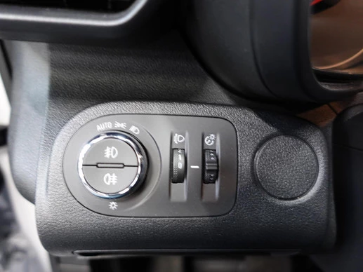 Opel Combo - Afbeelding 12 van 30