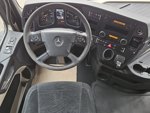 Mercedes-Benz Actros - Afbeelding 16 van 23