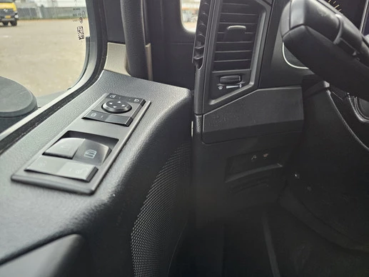 Mercedes-Benz Actros - Afbeelding 19 van 23