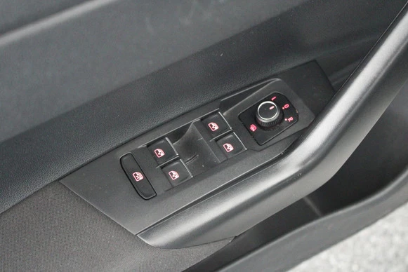 Volkswagen Polo - Afbeelding 15 van 30