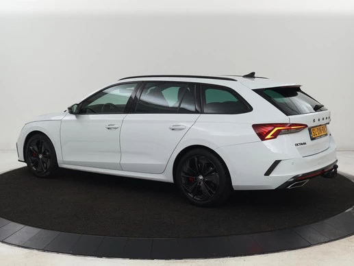 Škoda Octavia - Afbeelding 2 van 30