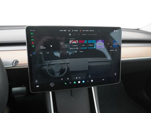 Tesla Model 3 - Afbeelding 14 van 30