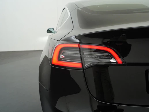 Tesla Model 3 - Afbeelding 30 van 30