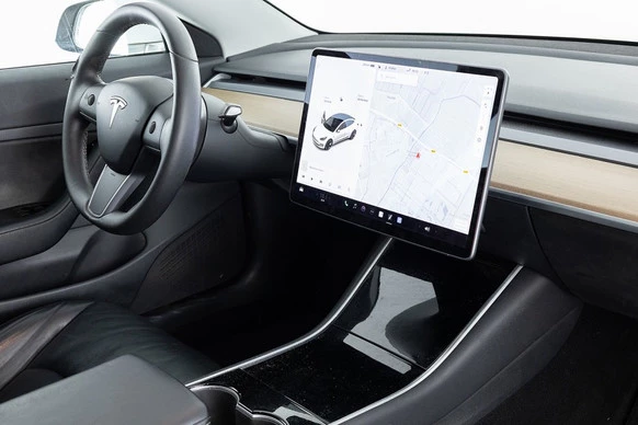 Tesla Model 3 - Afbeelding 3 van 5