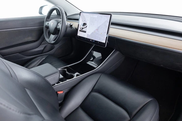 Tesla Model 3 - Afbeelding 4 van 29