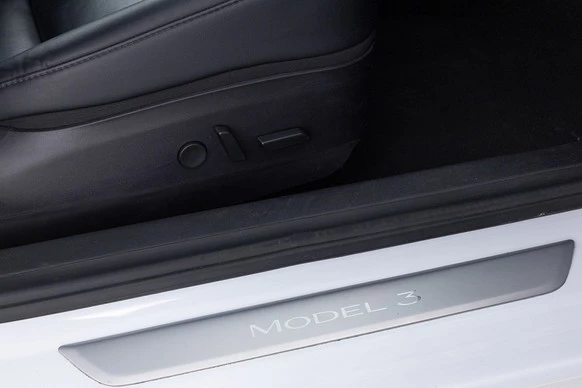Tesla Model 3 - Afbeelding 6 van 29
