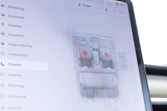 Tesla Model 3 - Afbeelding 16 van 29