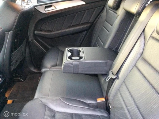 Mercedes-Benz M-Klasse - Afbeelding 18 van 30