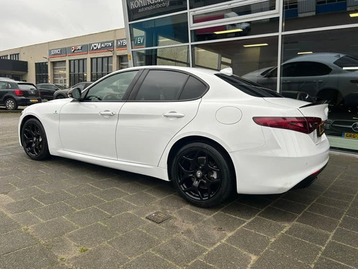 Alfa Romeo Giulia - Afbeelding 8 van 16
