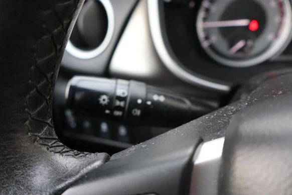 Suzuki Vitara - Afbeelding 16 van 27