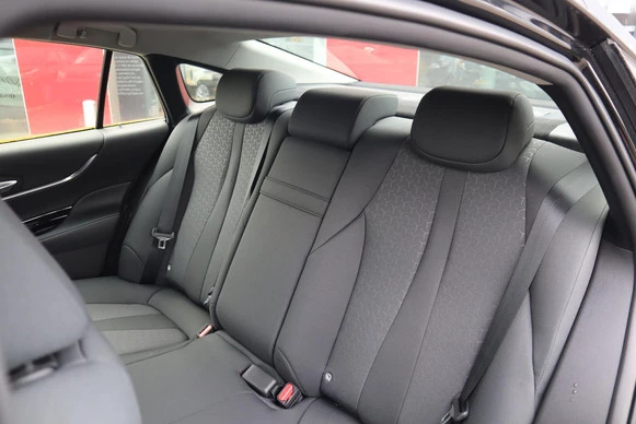 Toyota Mirai - Afbeelding 13 van 30